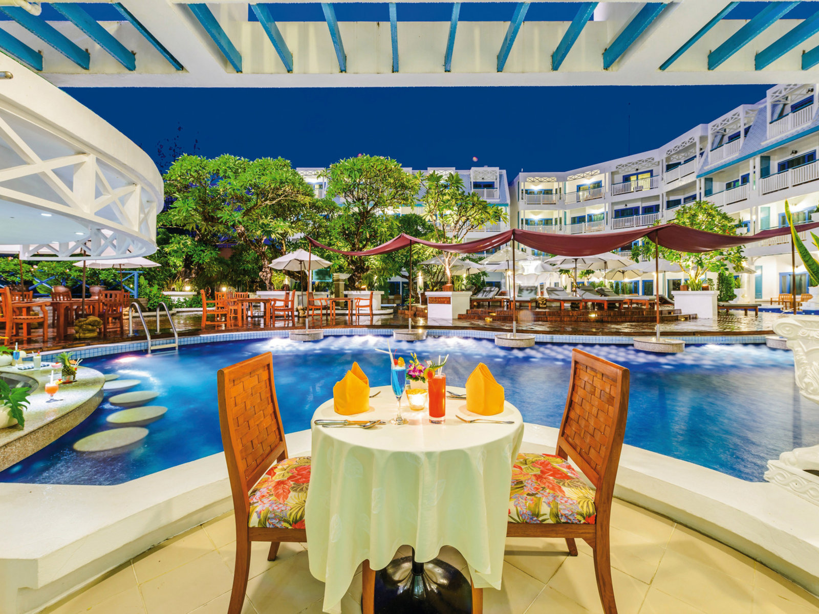 Maneekram Restaurant