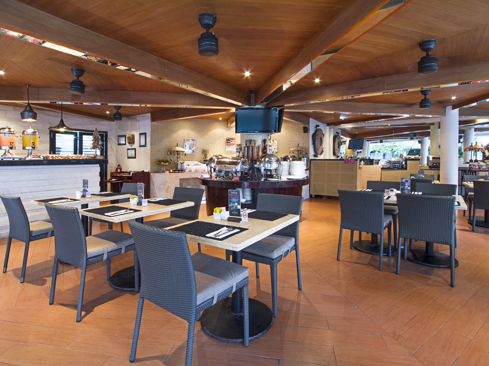 AZAA RESTAURANT