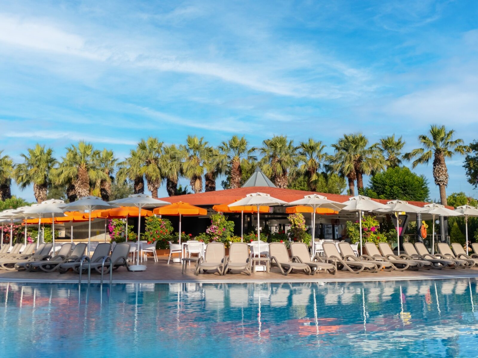 Relax Pool