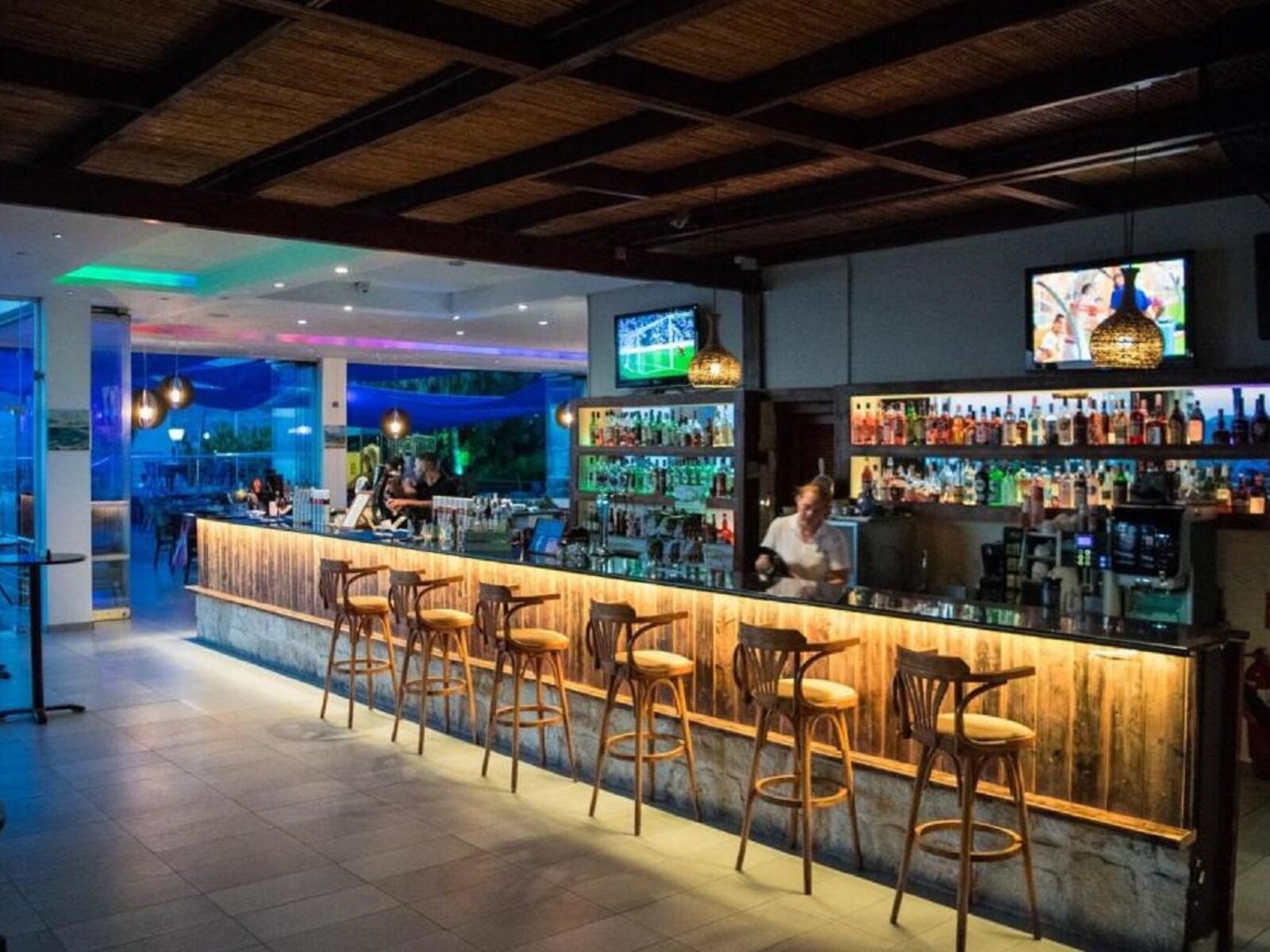 SUNSET BAR