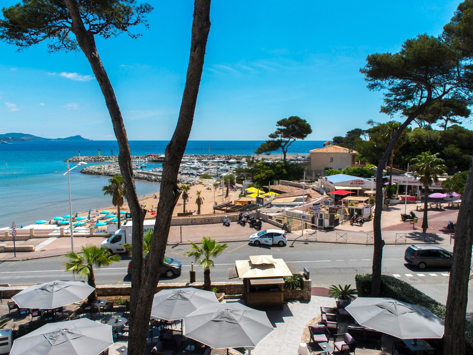 Strand