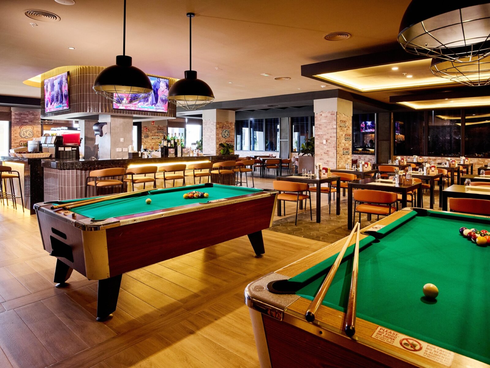 Sportsbar/Restaurant "American Country"