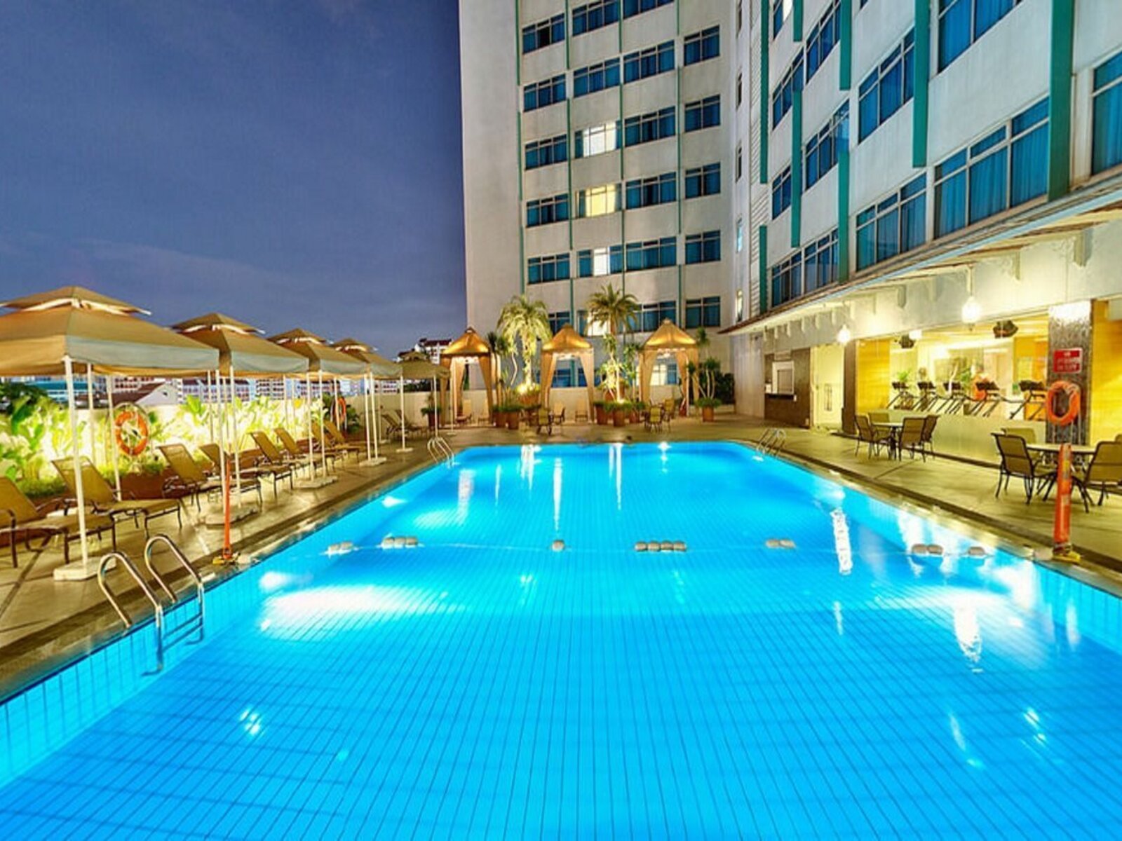 Hotel Novotel Singapore on Kitchener in Singapur günstig buchen bei TUI.ch