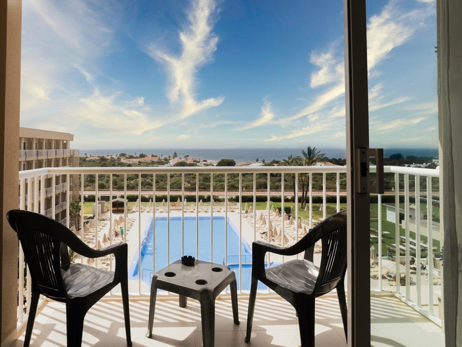Wohnbeispiel Double Room partial sea view