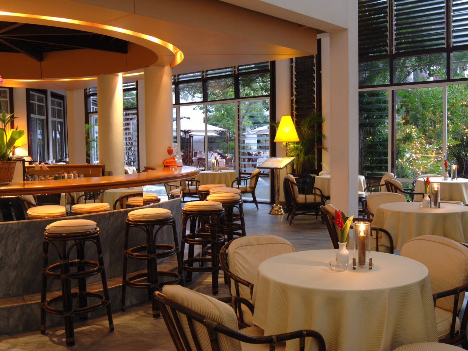 Lobbybar
