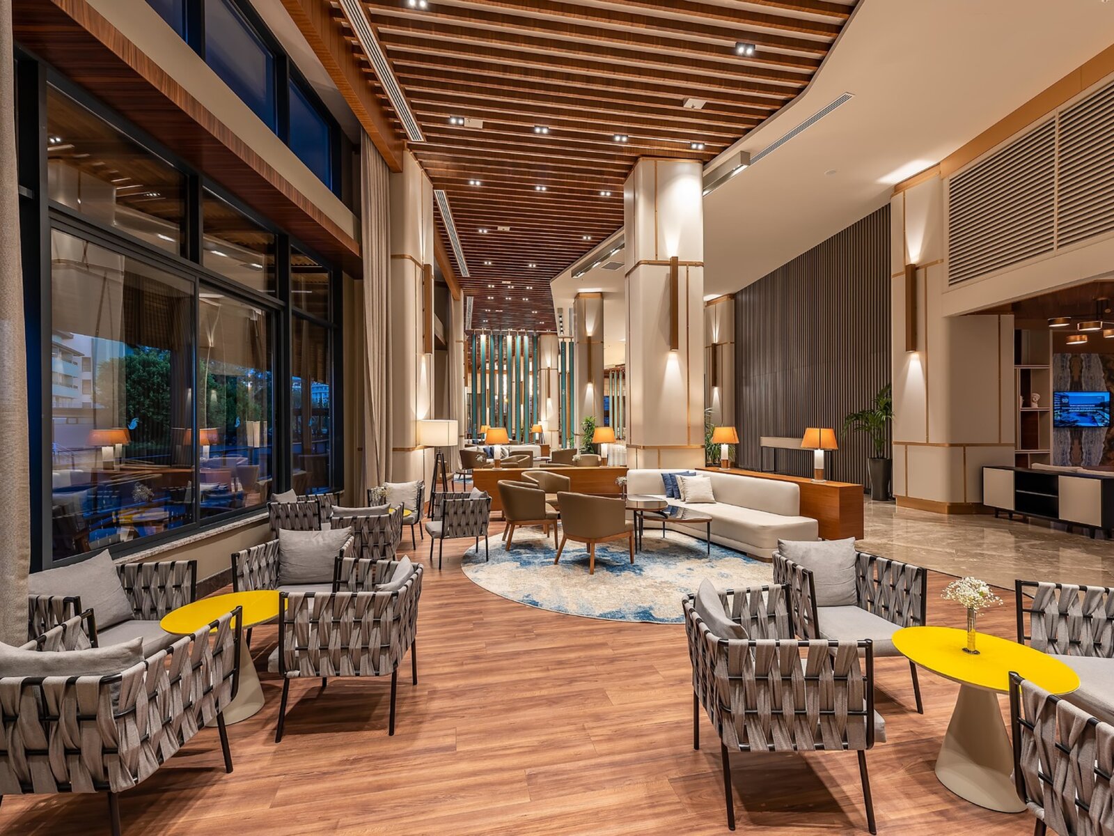Lobby Bar