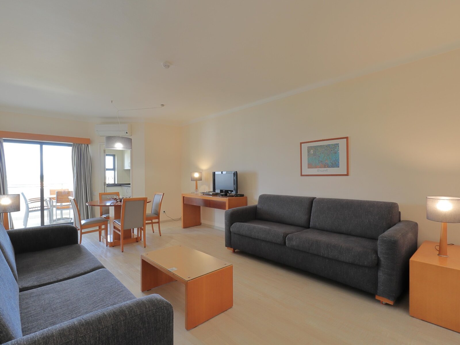 Wohnbeispiel 2 BEDROOMAPT -  T2 / POOL VIEW