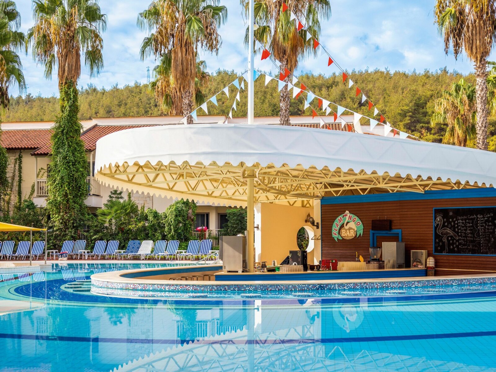 Flamingo Pool Bar (im Aqua Fantasy)