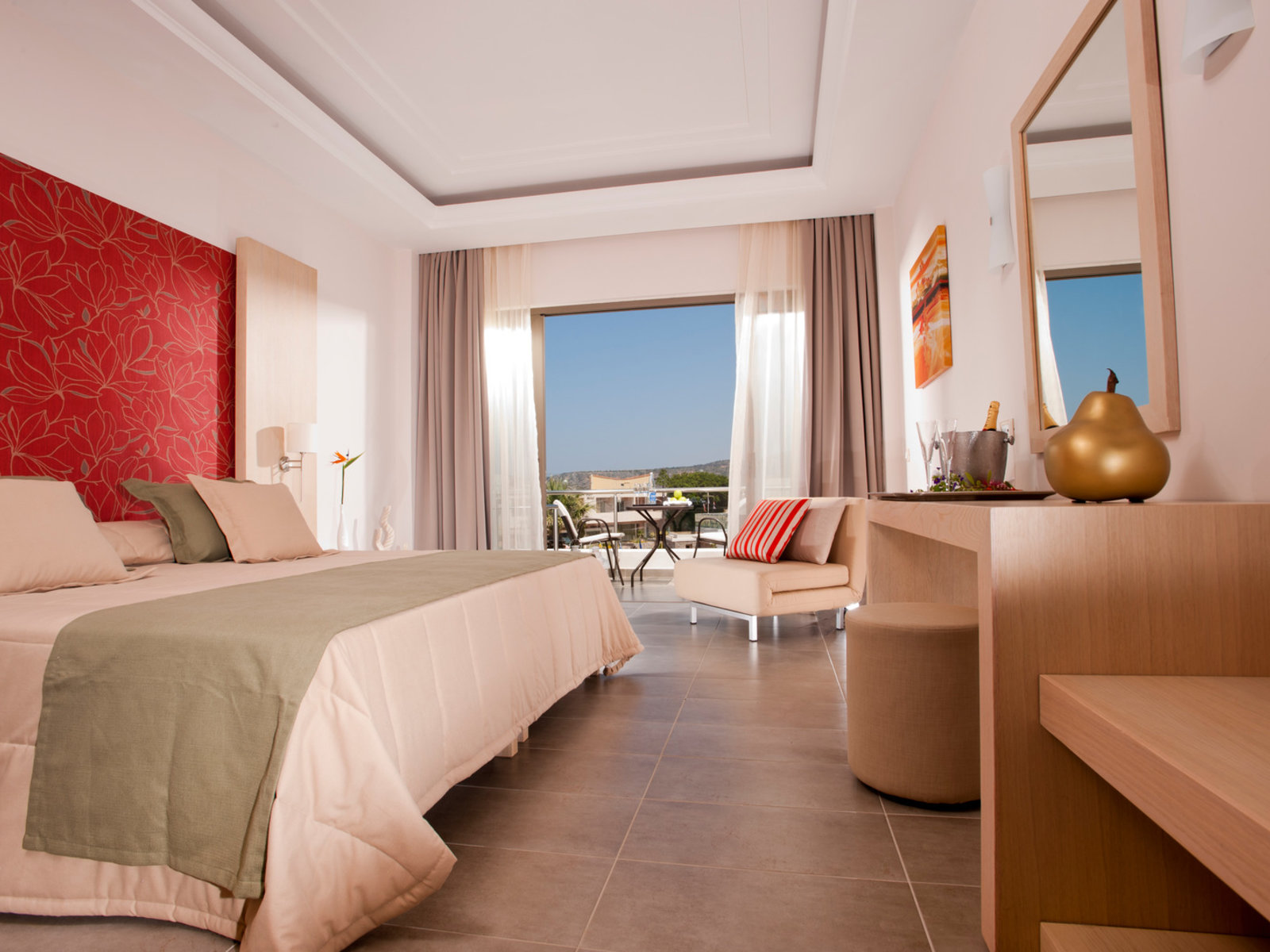 Wohnbeispiel Superior Room Pool View