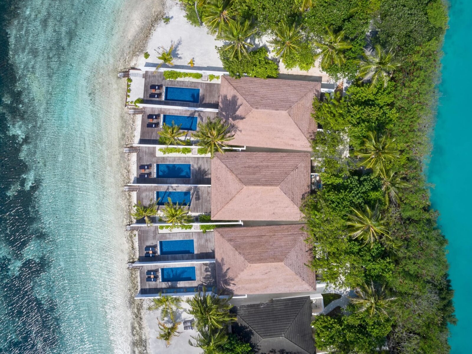 Wohnbeispiel Oceanfront Pool Villa