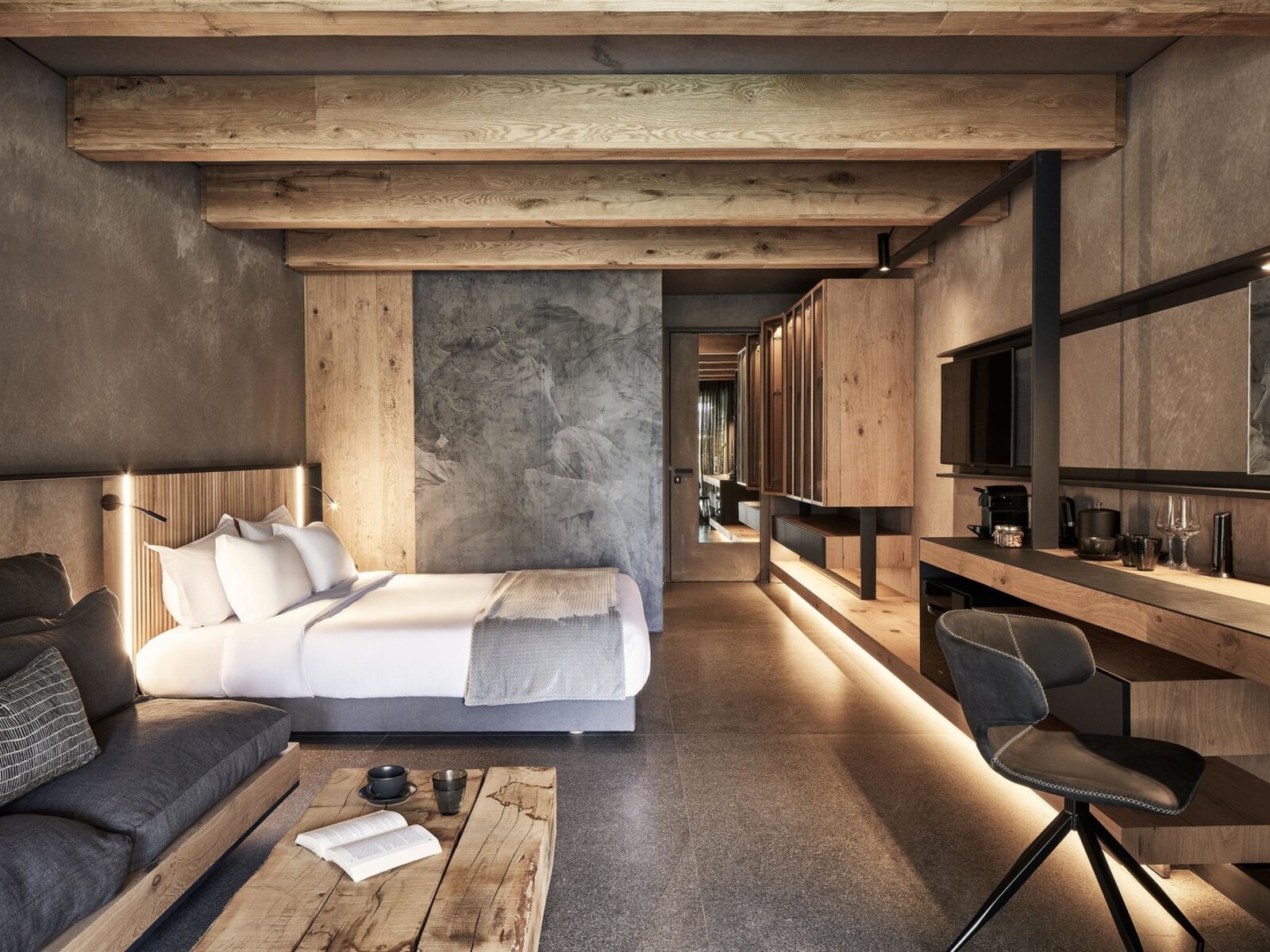 Wohnbeispiel Elegance Open Plan Suite GV with Pool