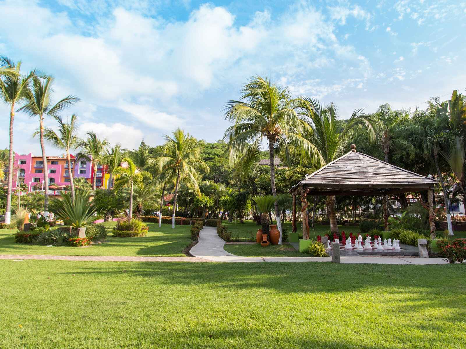 Hotel Decameron Los Cocos Guayabitos, Ramada All-Inclusive Resort in ...