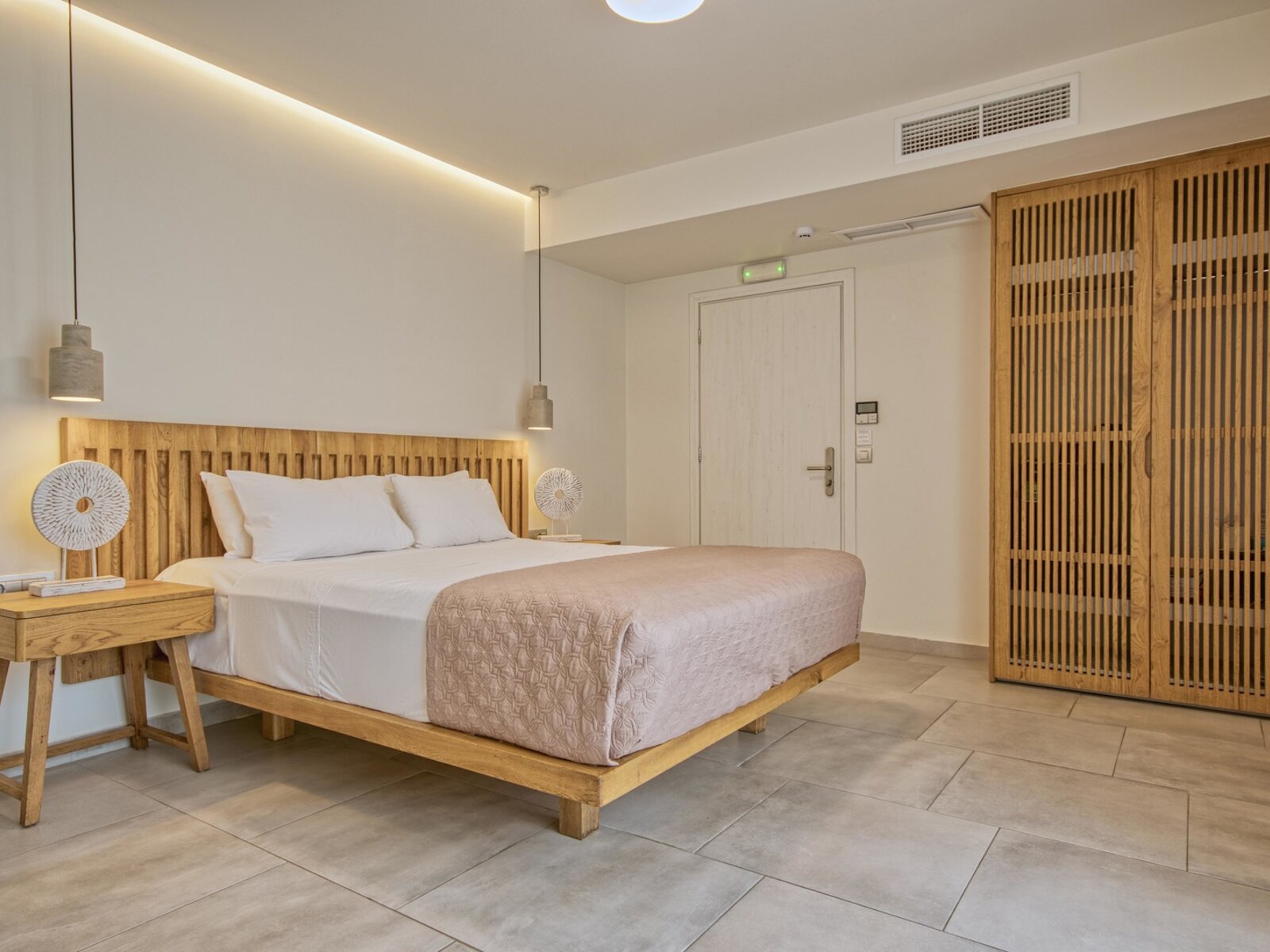 Wohnbeispiel Classic Room Central Building City View