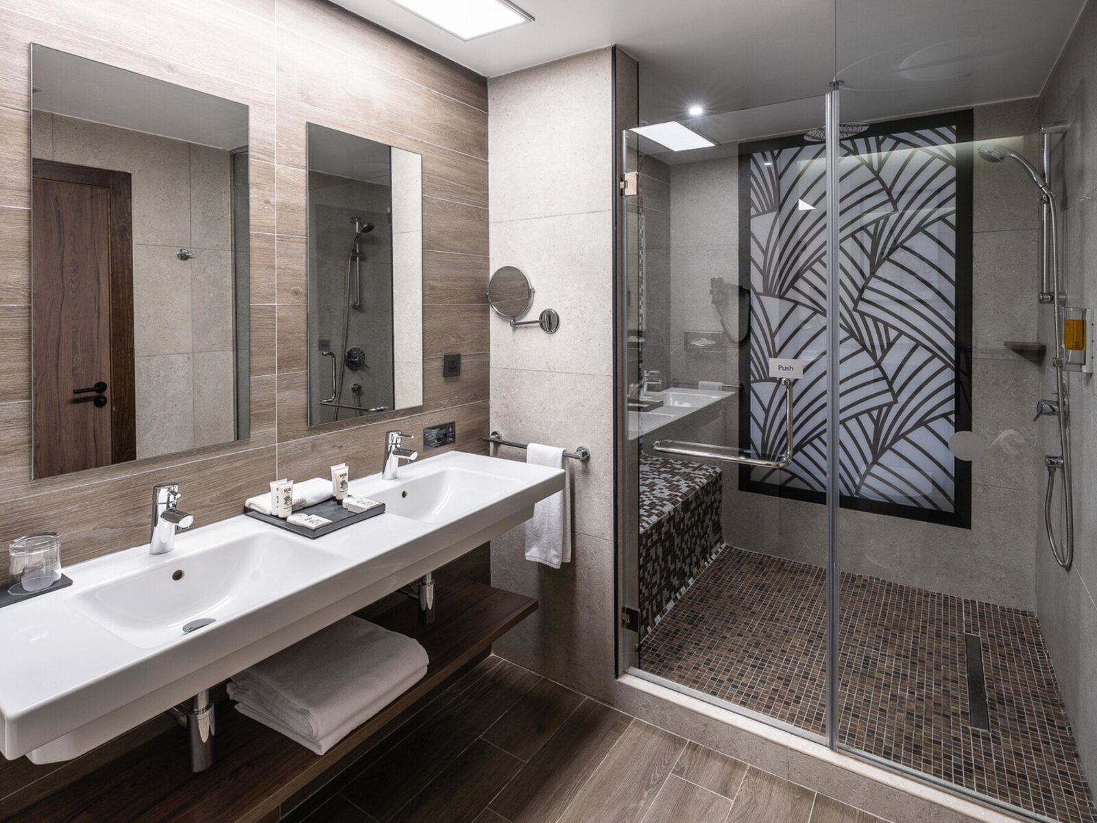 Wohnbeispiel Courtyard Junior suite