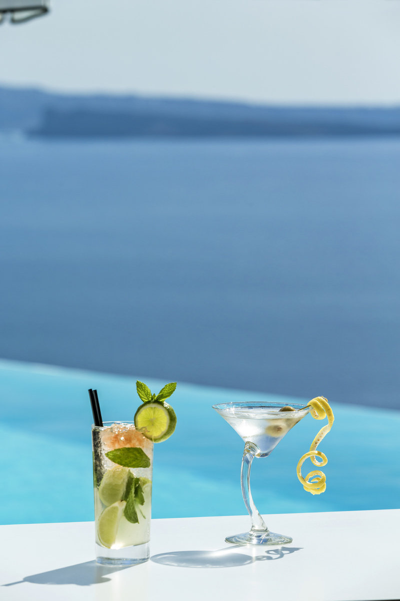 Katikies Pool Bar & Restaurant