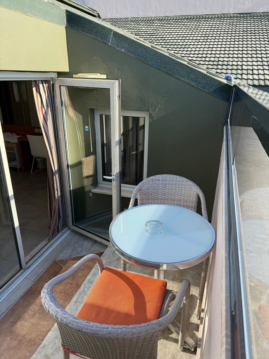 Wohnbeispiel Family Land View Room