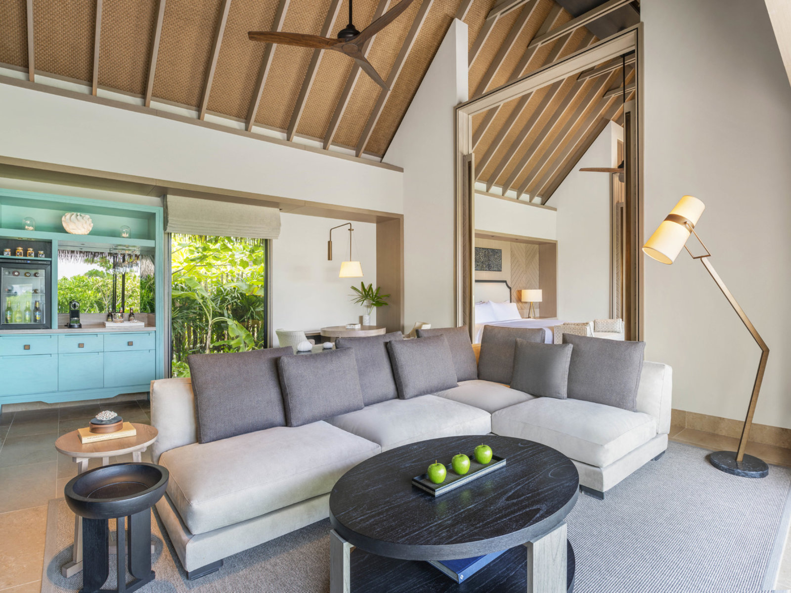 Wohnbeispiel Grand Beach Villa with Pool