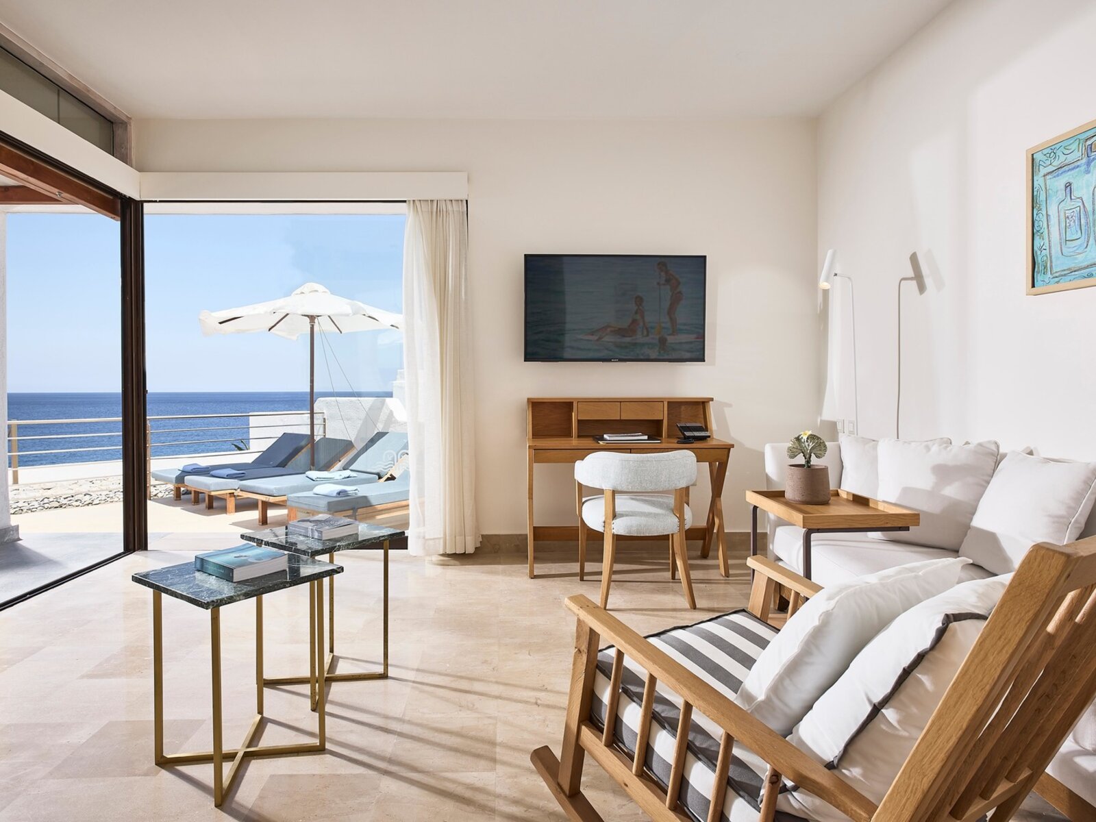 Wohnbeispiel Club - One Bedroom Suite Seafront Private Pool
