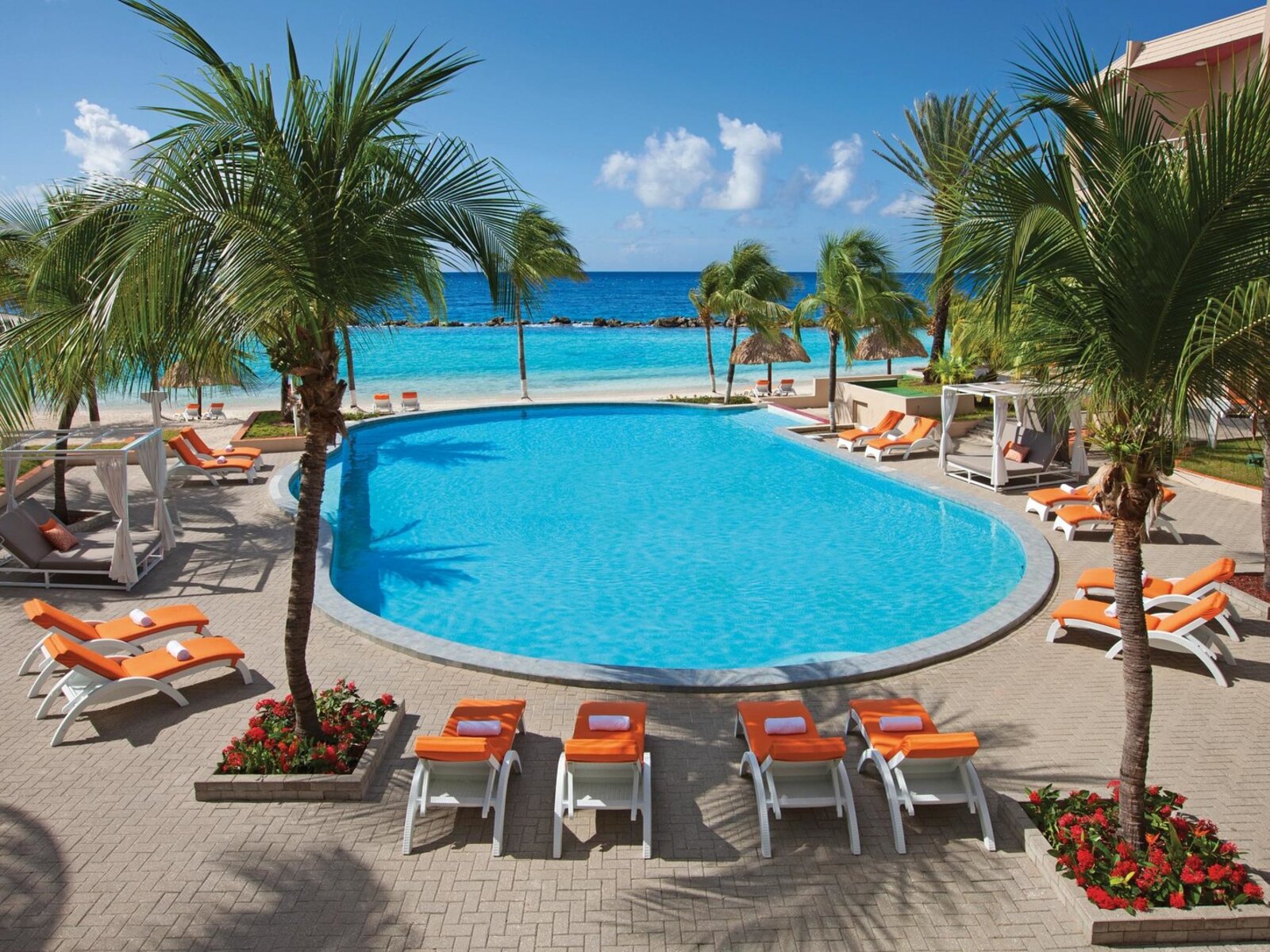 Sun Club Pool