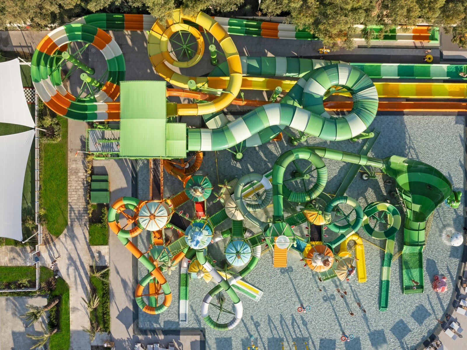 AQUAPARK POOL
