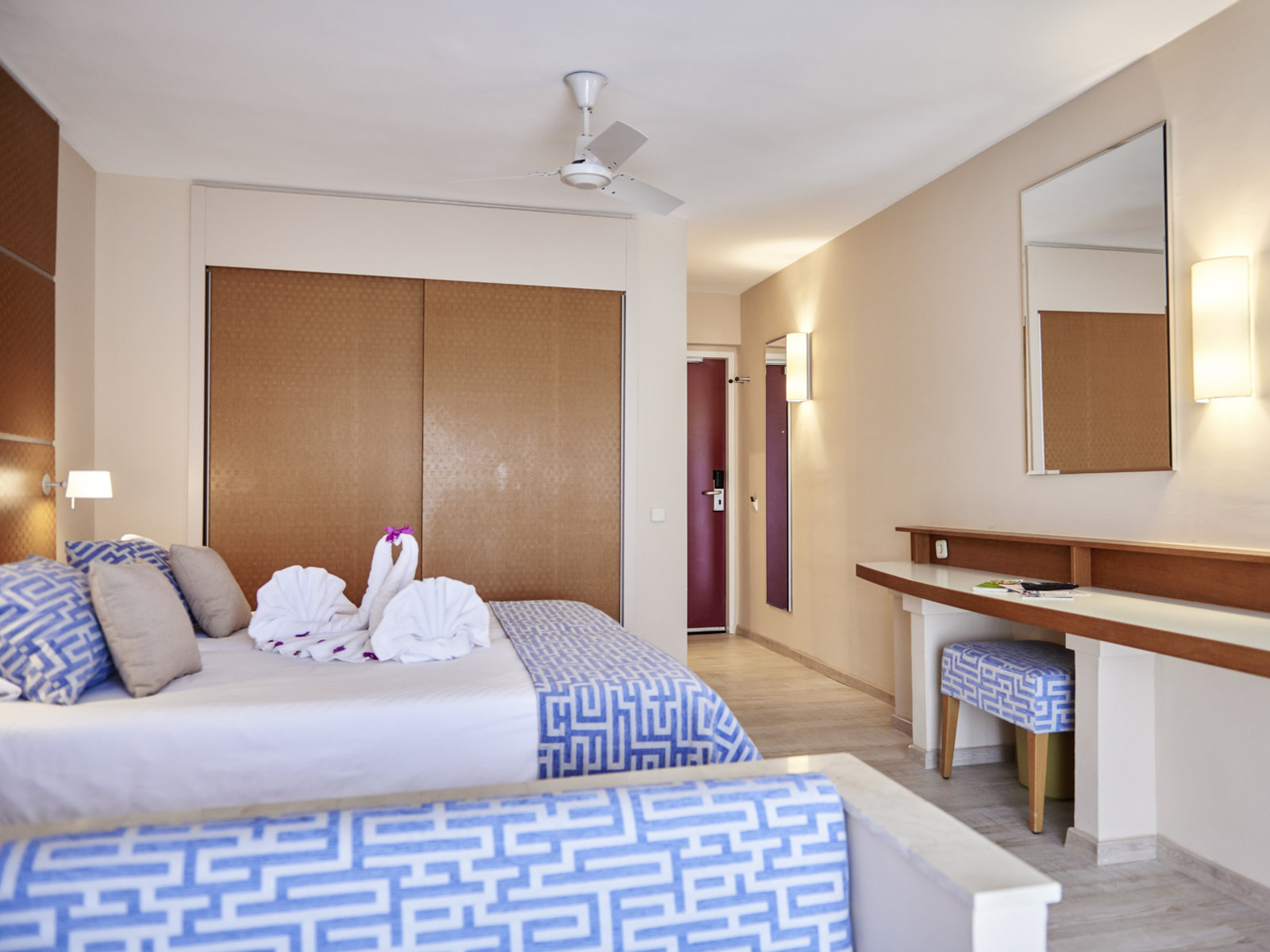 Wohnbeispiel Double Room Superior Sea View
