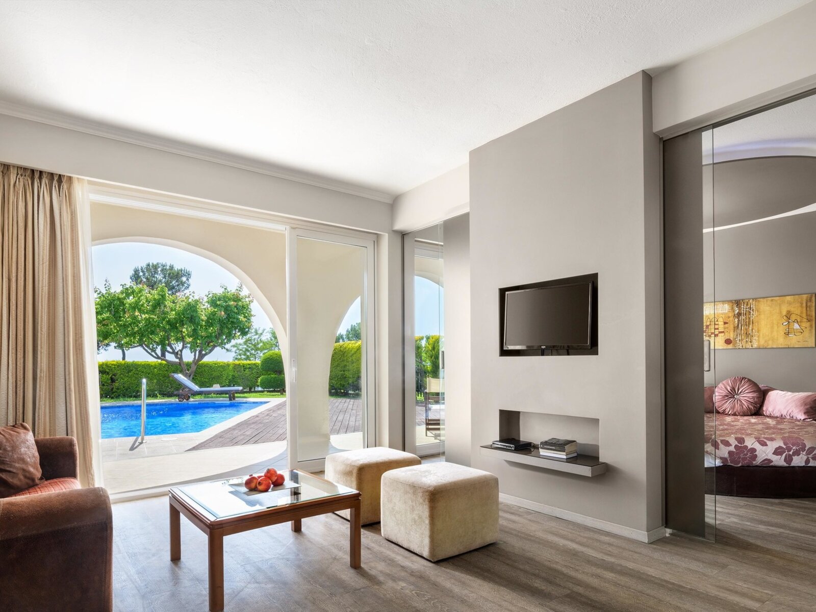 Wohnbeispiel Suite with Private Pool