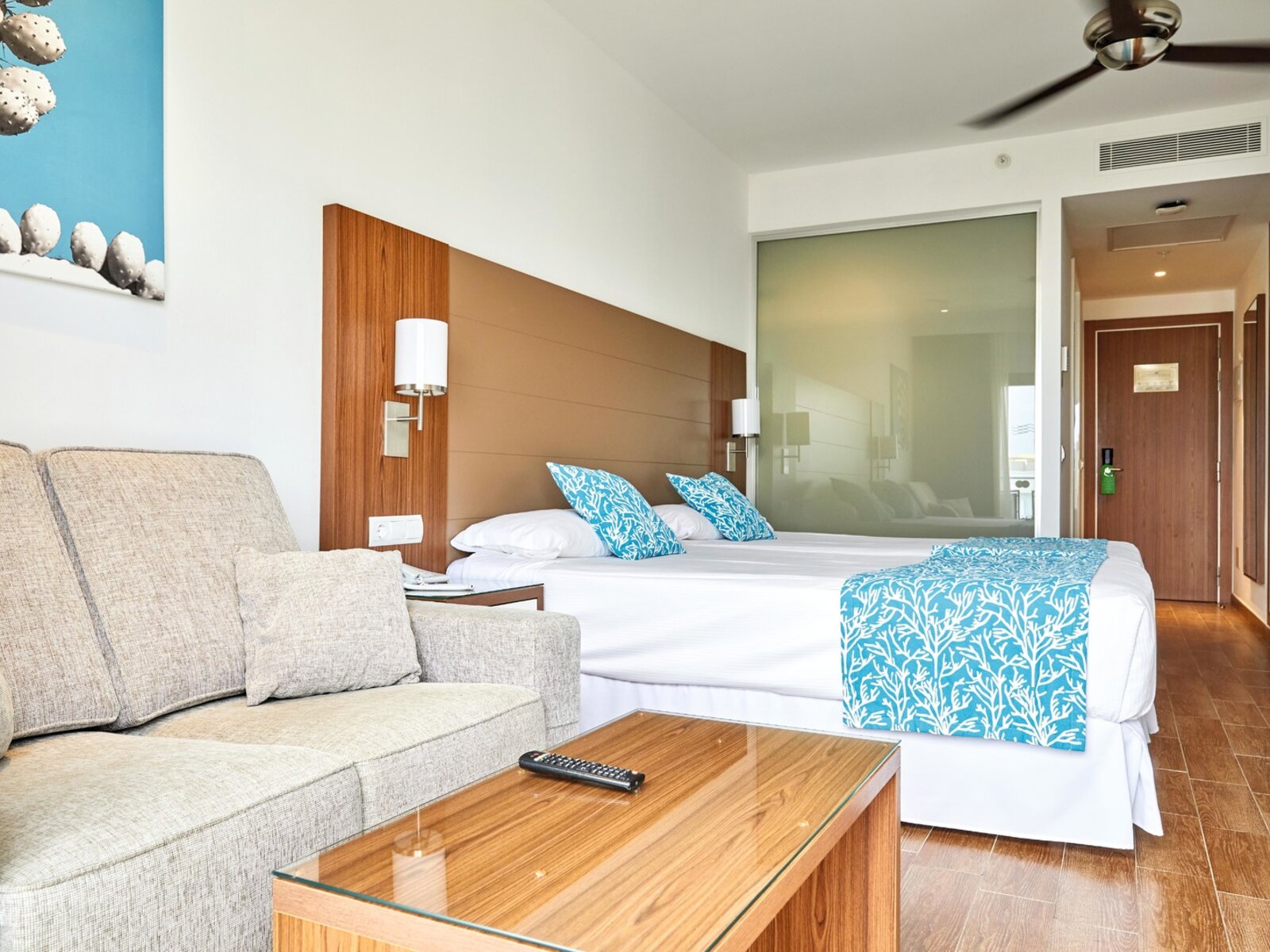 Wohnbeispiel Double Room with Sofa Bed