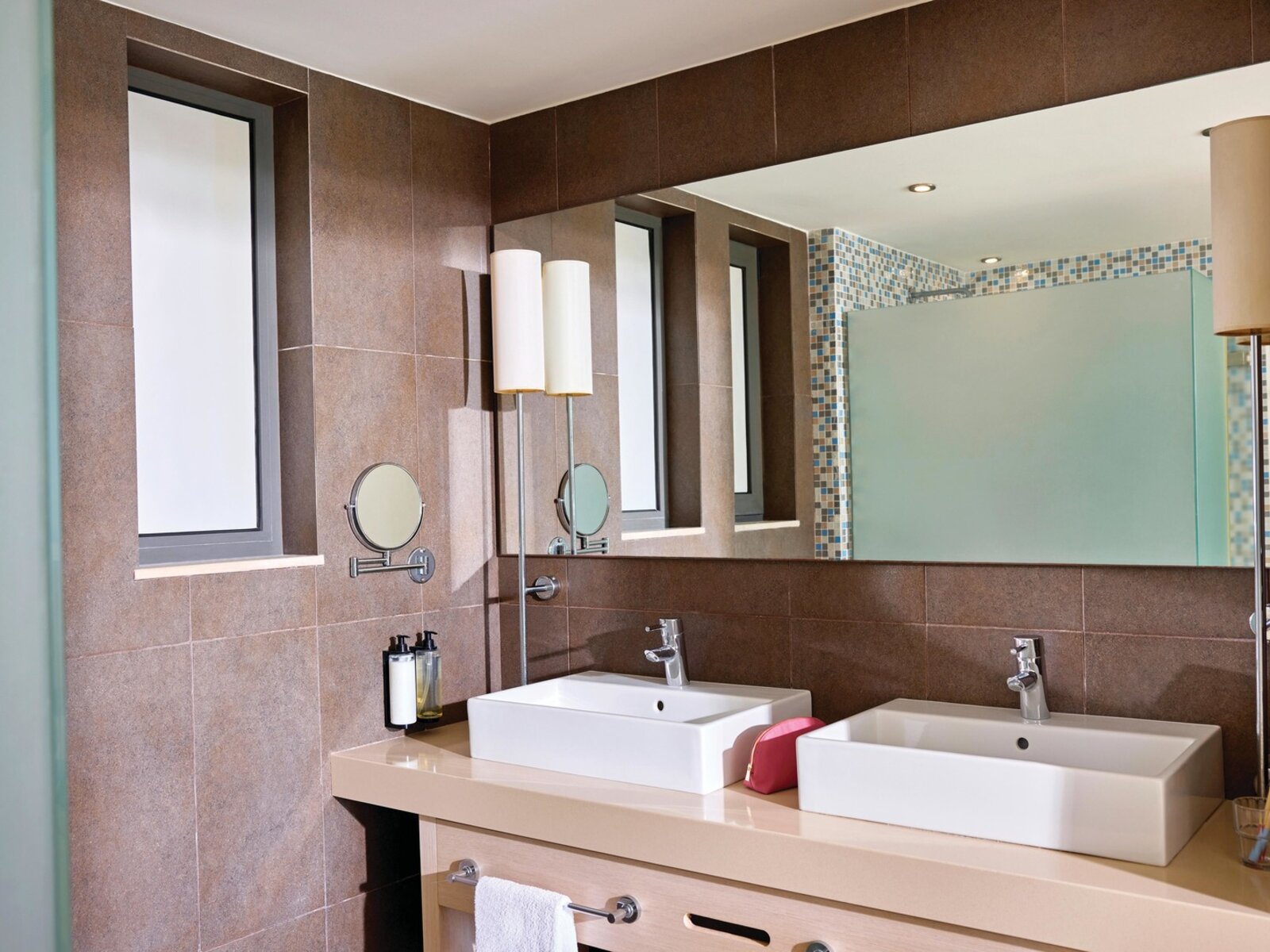 Wohnbeispiel Suite Sharing Pool