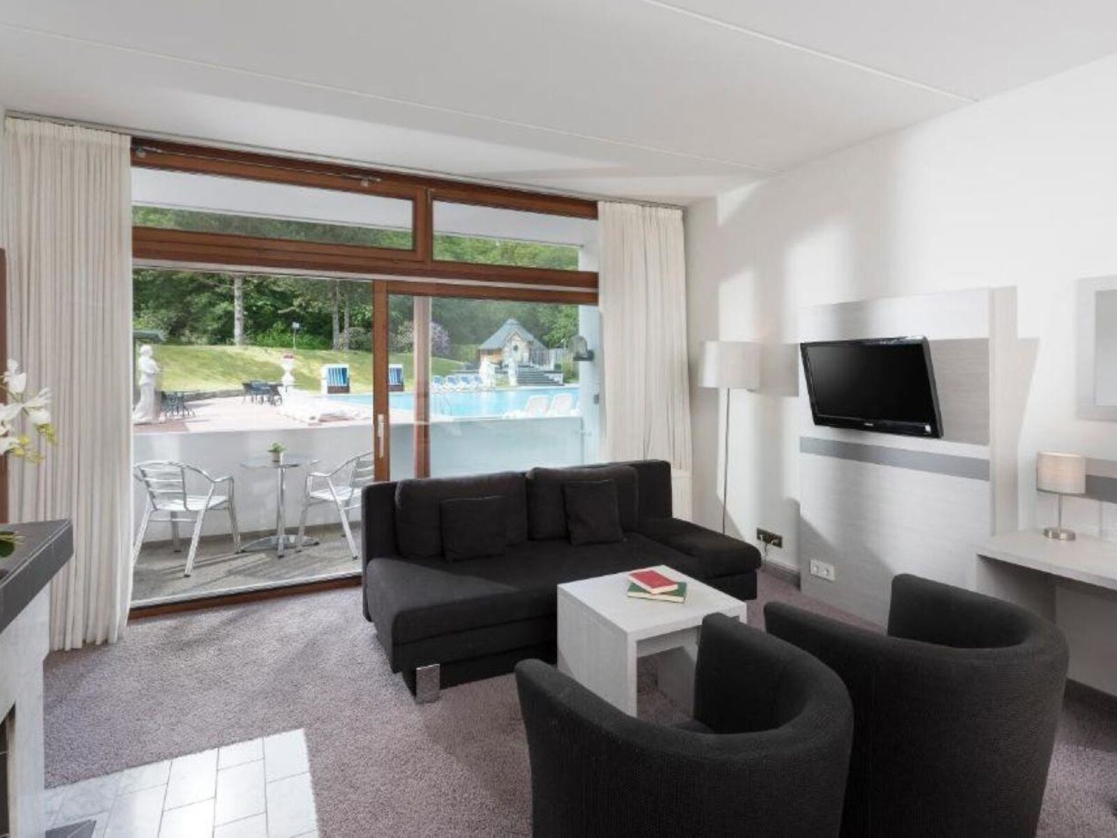 Wohnbeispiel Pool Suite