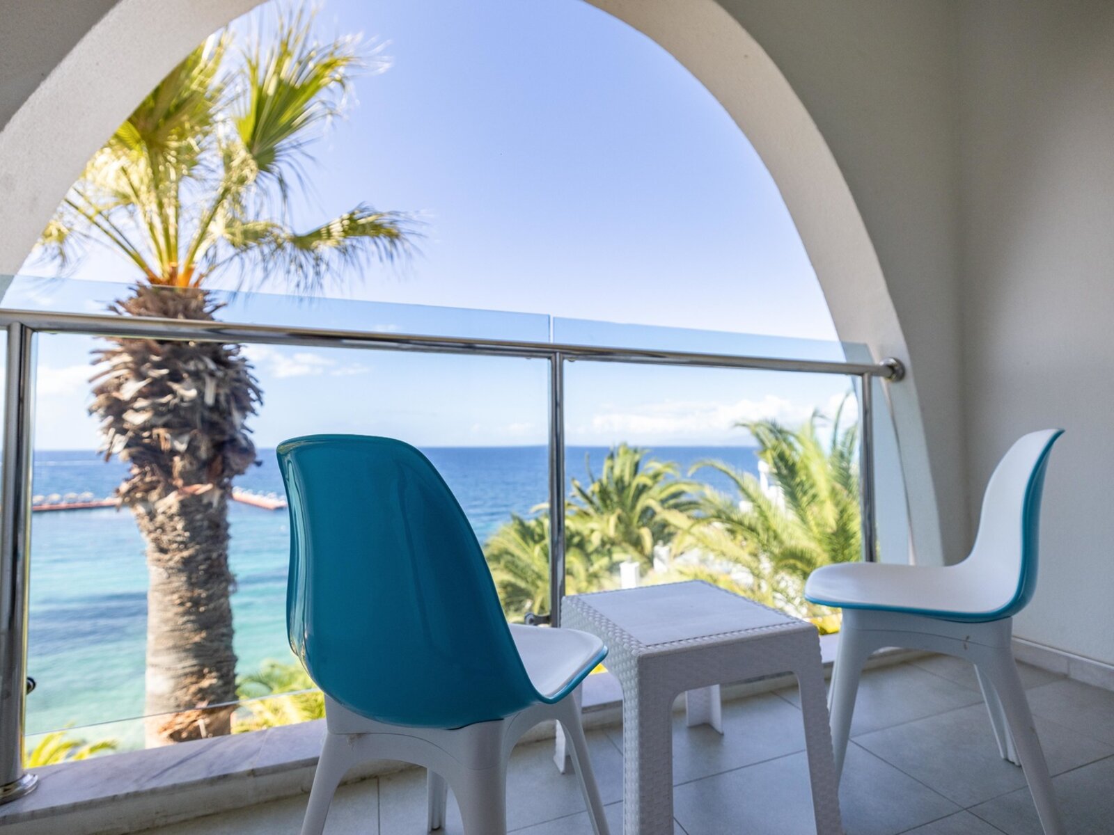Wohnbeispiel Large Sea View Room