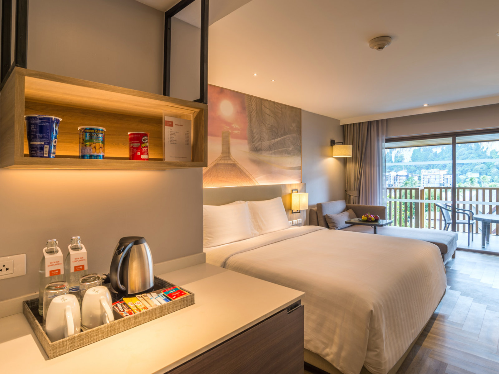 Wohnbeispiel D'Luxe Room with Pool View