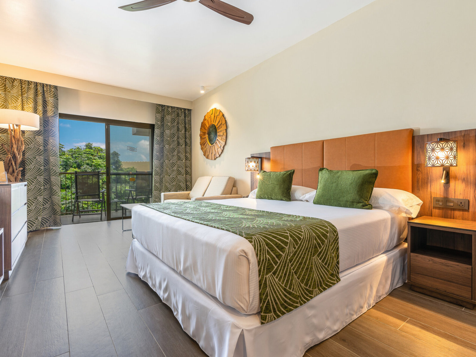 Wohnbeispiel Courtyard Junior suite