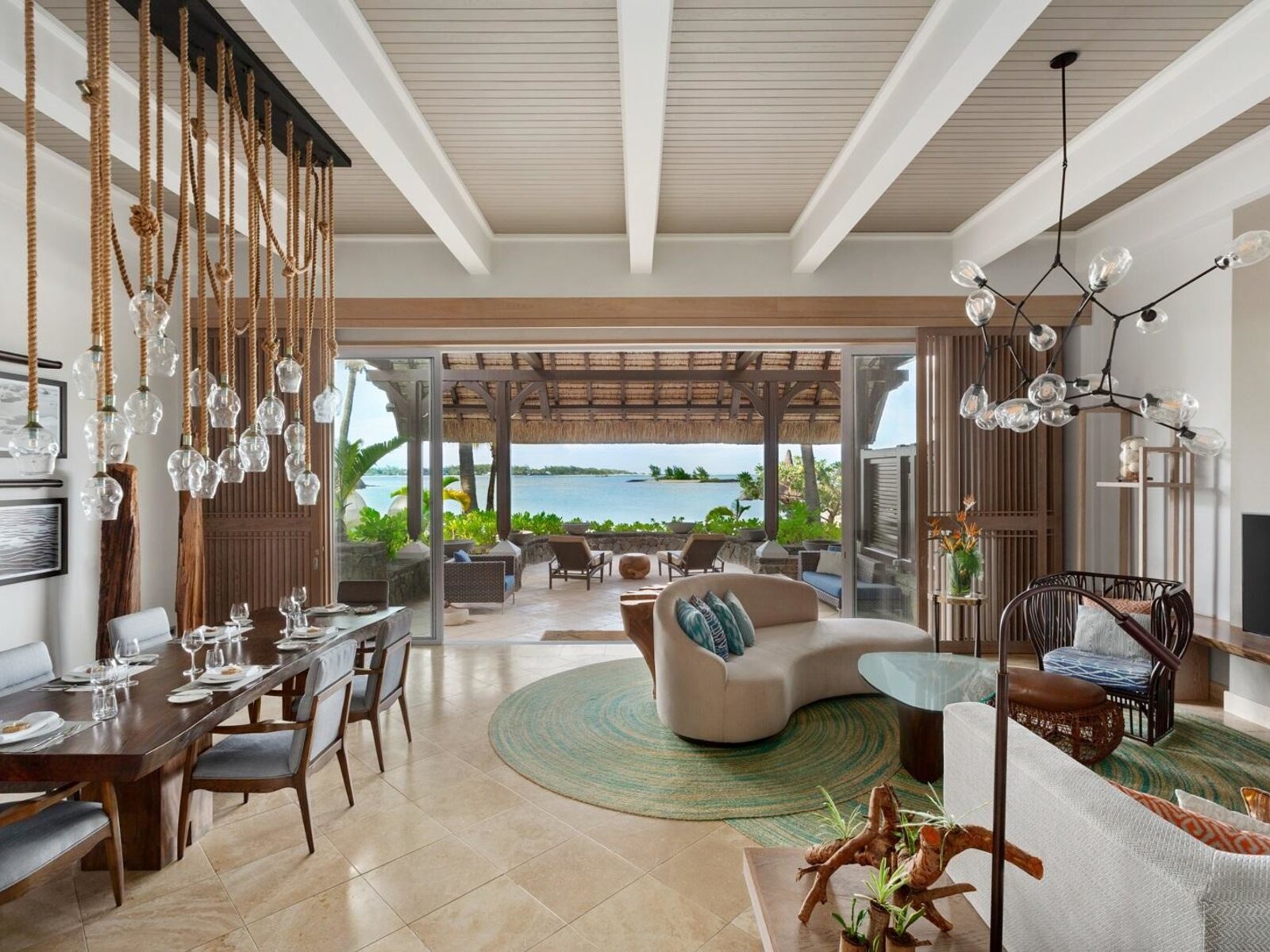 Wohnbeispiel Shangri-La Two Bedroom Beach Suite