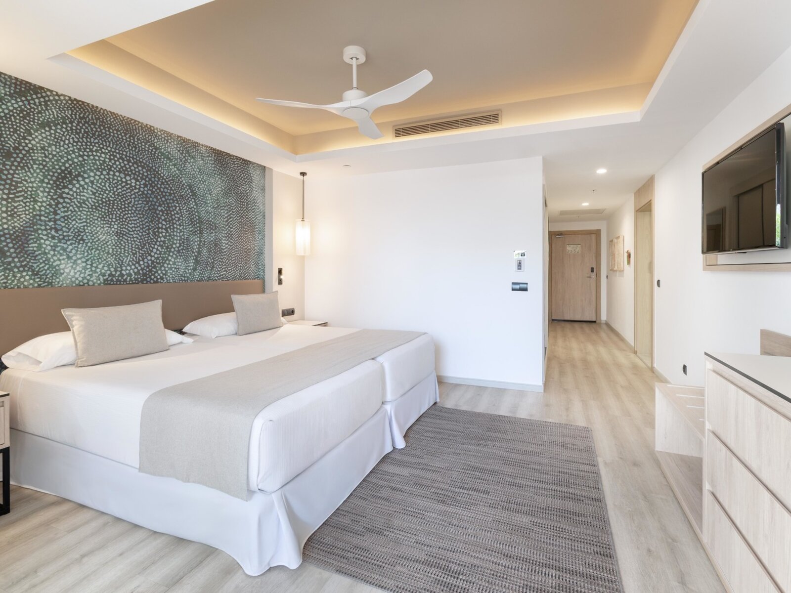 Wohnbeispiel Double Room with Partial Sea View Accessible