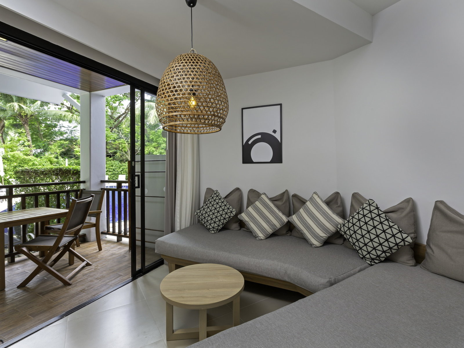 Wohnbeispiel Royal Studio Pool Access