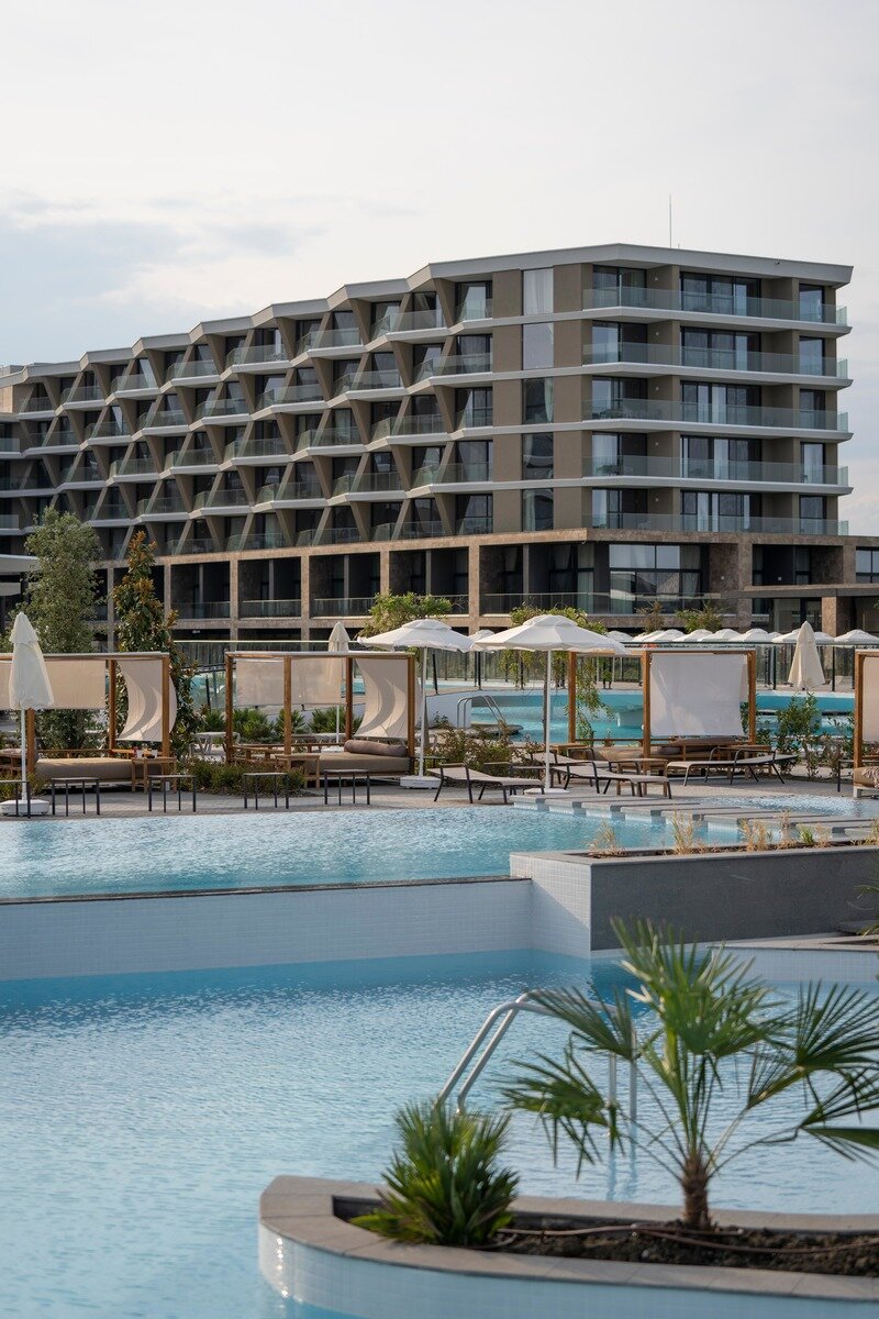 Adults-only-Pool
