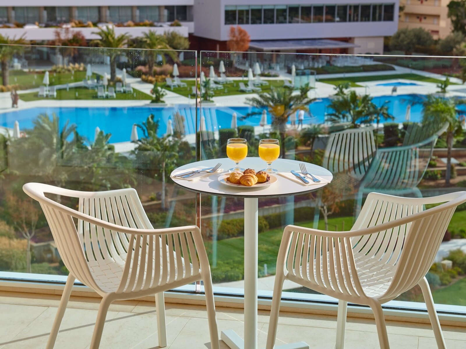 Wohnbeispiel Double room Pool View