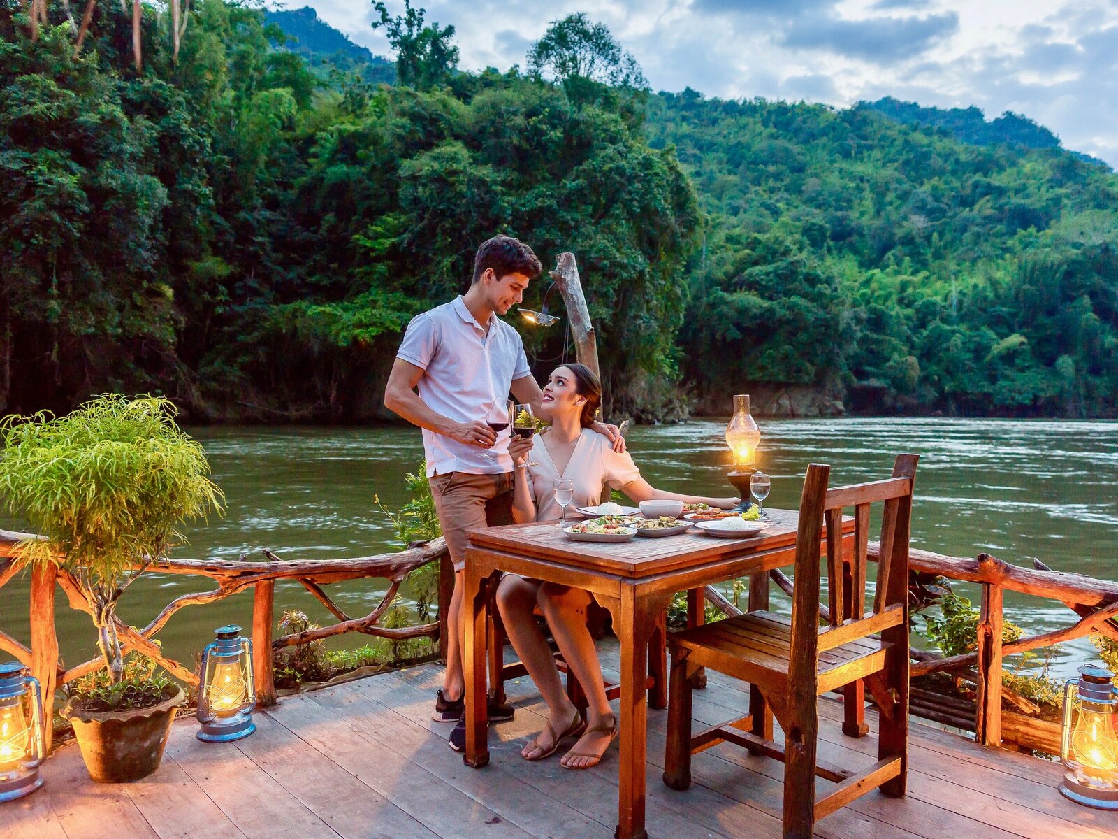 Hotel River Kwai Jungle Rafts in Kanchanaburi günstig buchen bei TUI.com