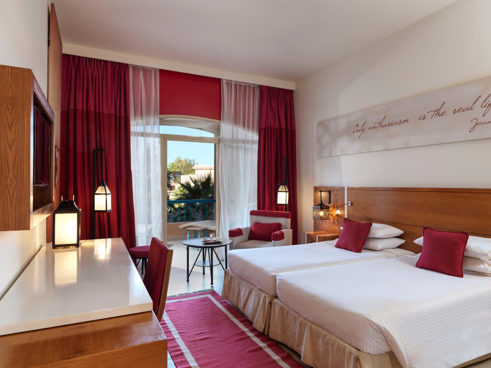 Wohnbeispiel Premium Room Pool View