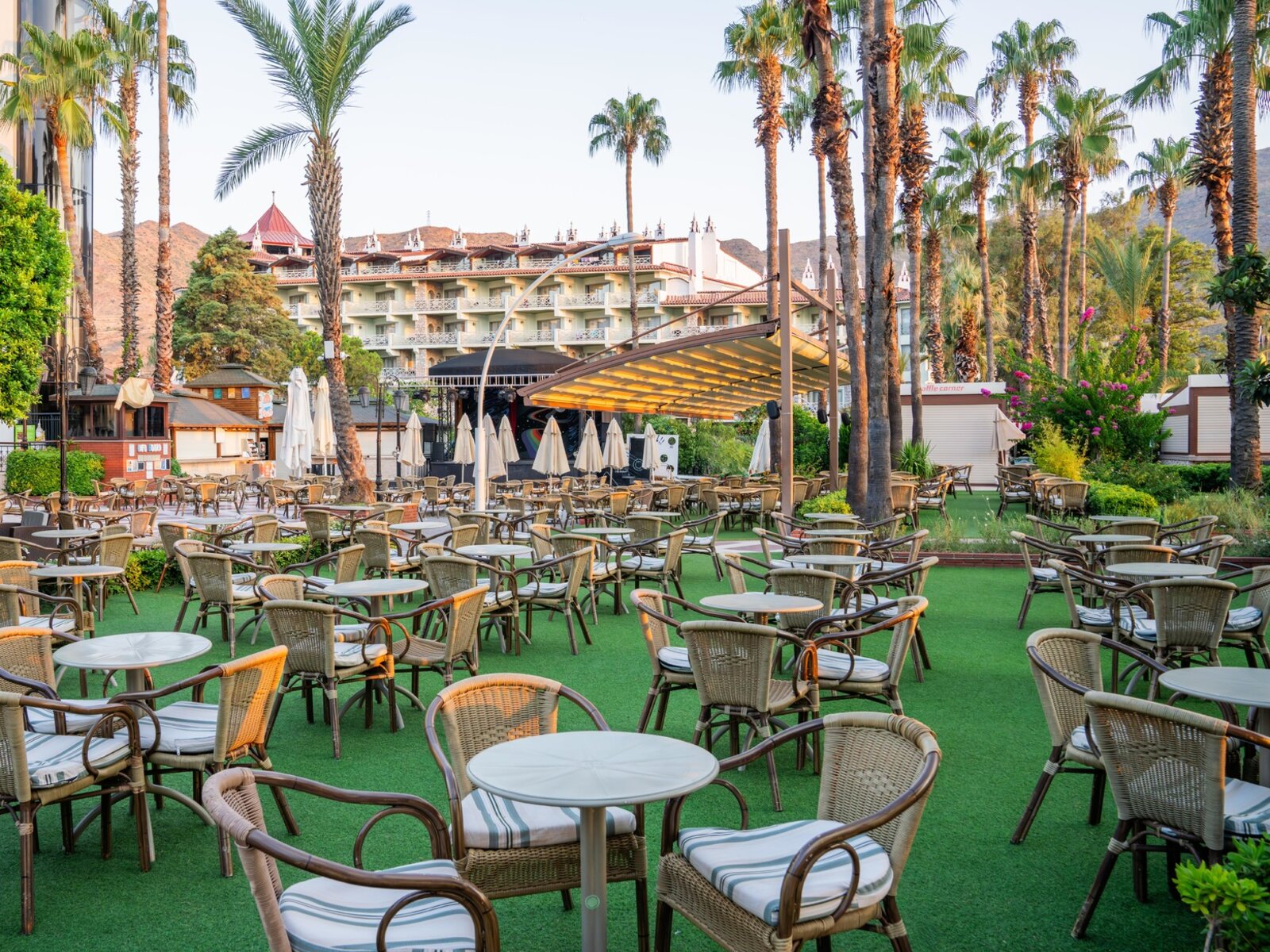 Palm Garden Snack Bar