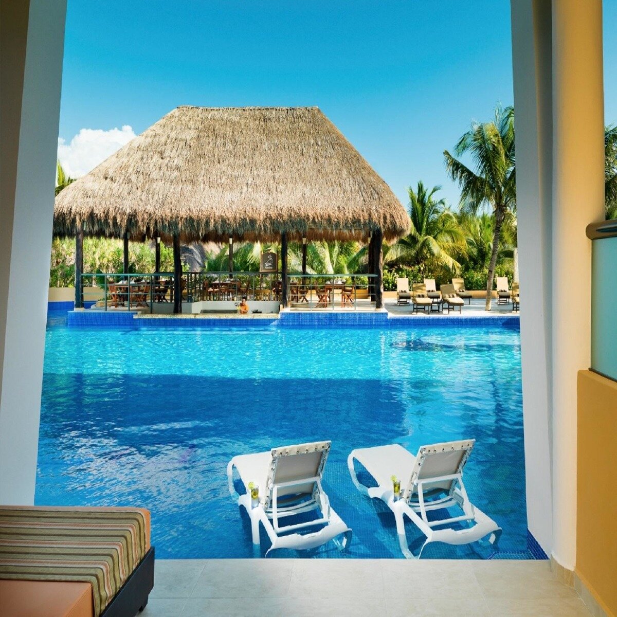 Wohnbeispiel Premium Swim Up Junior Suite