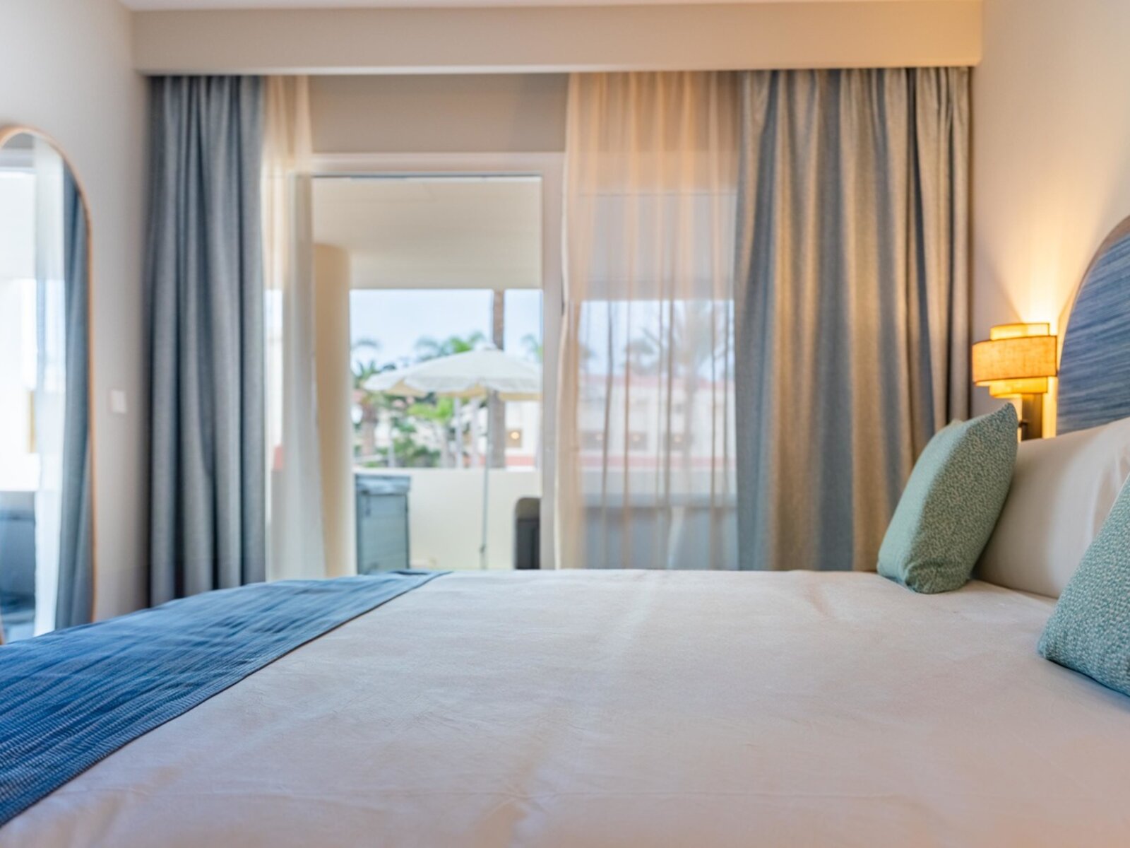 Wohnbeispiel Premier Kid Suite Pool View Terrace