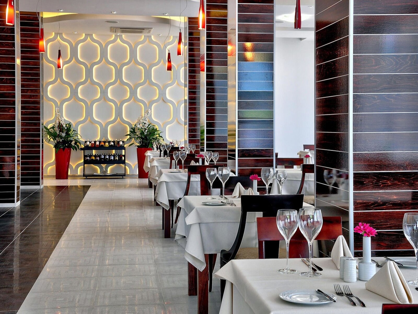Main A la Carte Restaurant