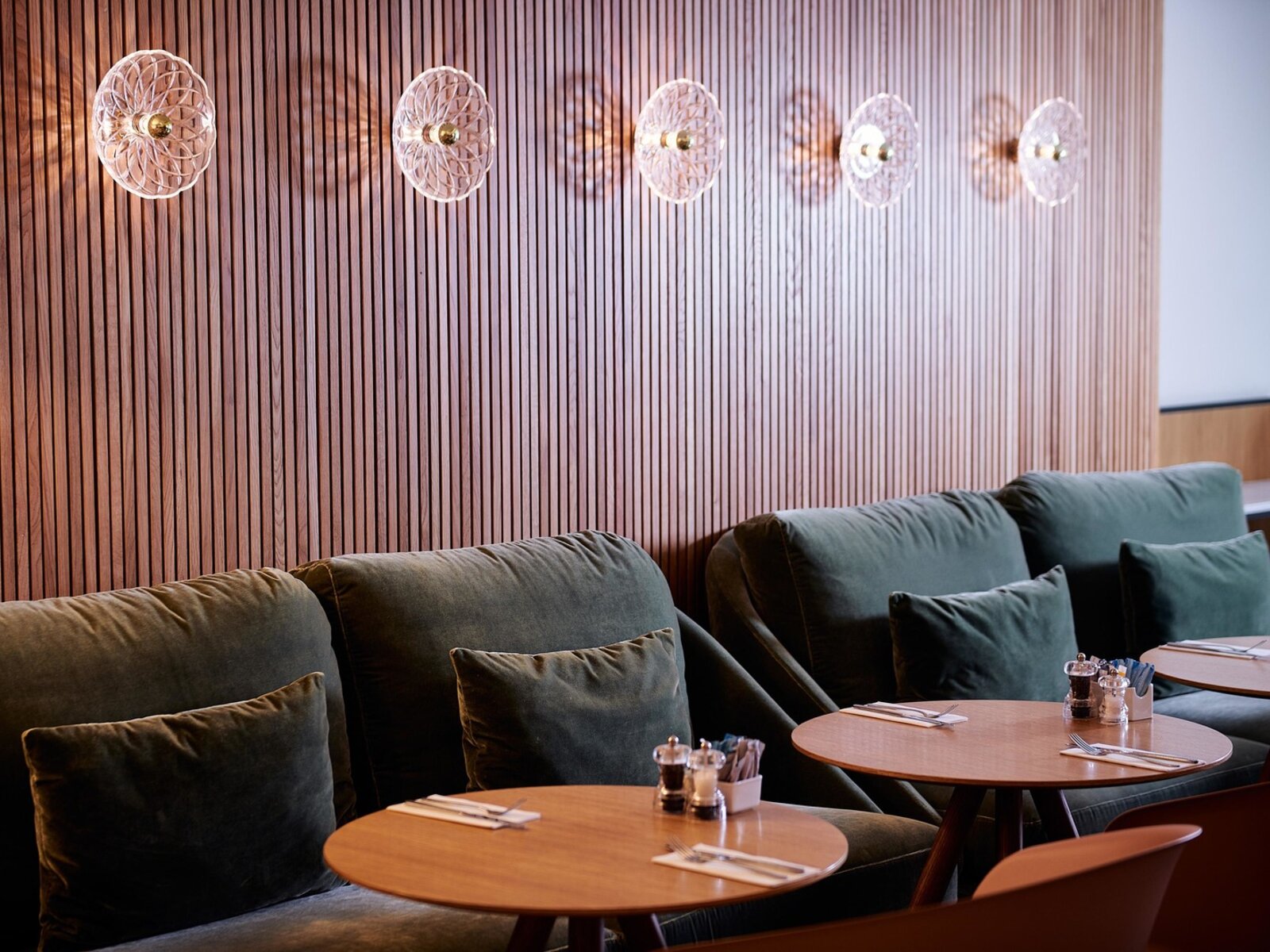 ARADO – RESTAURANT