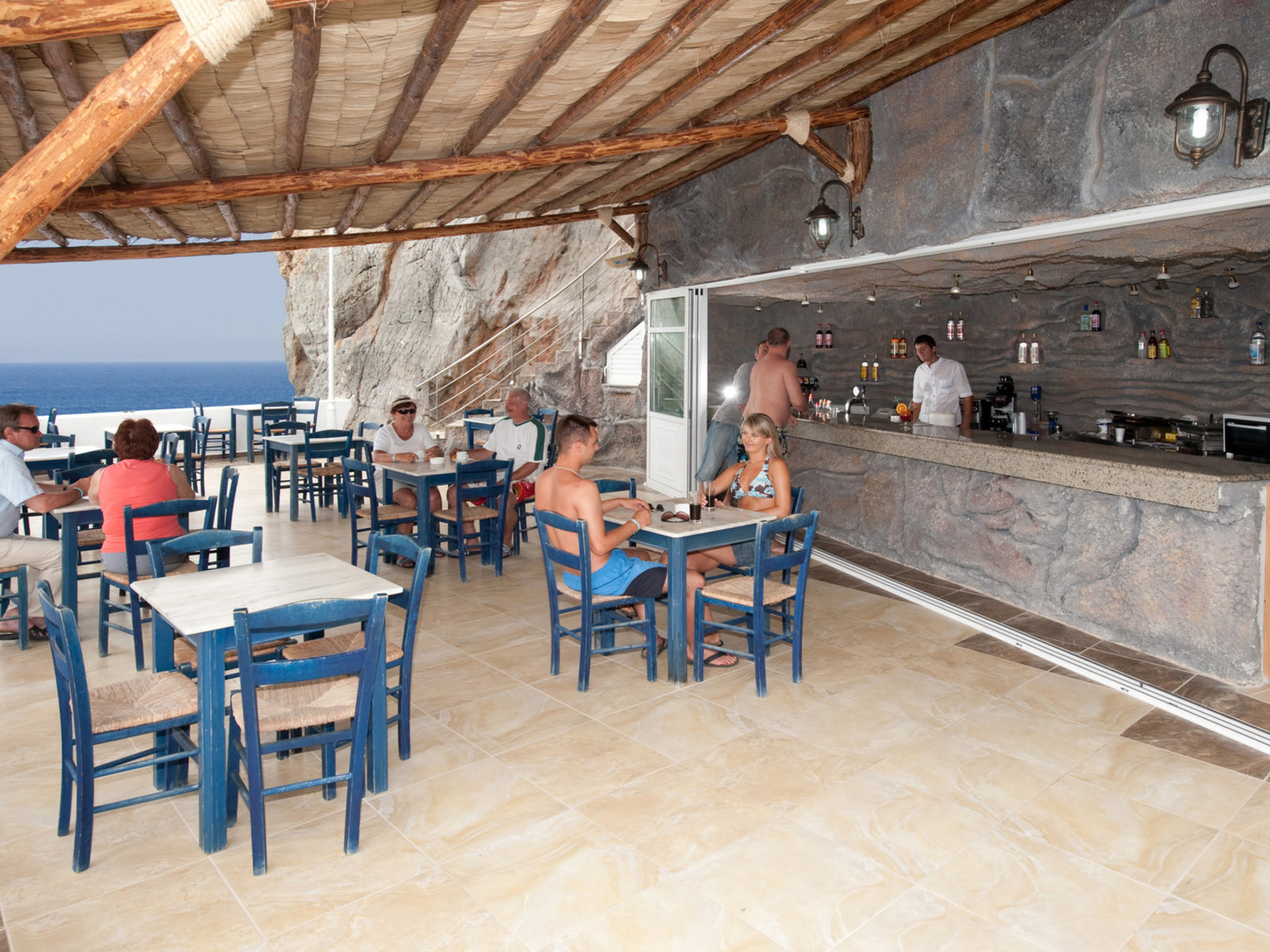 Levante bar