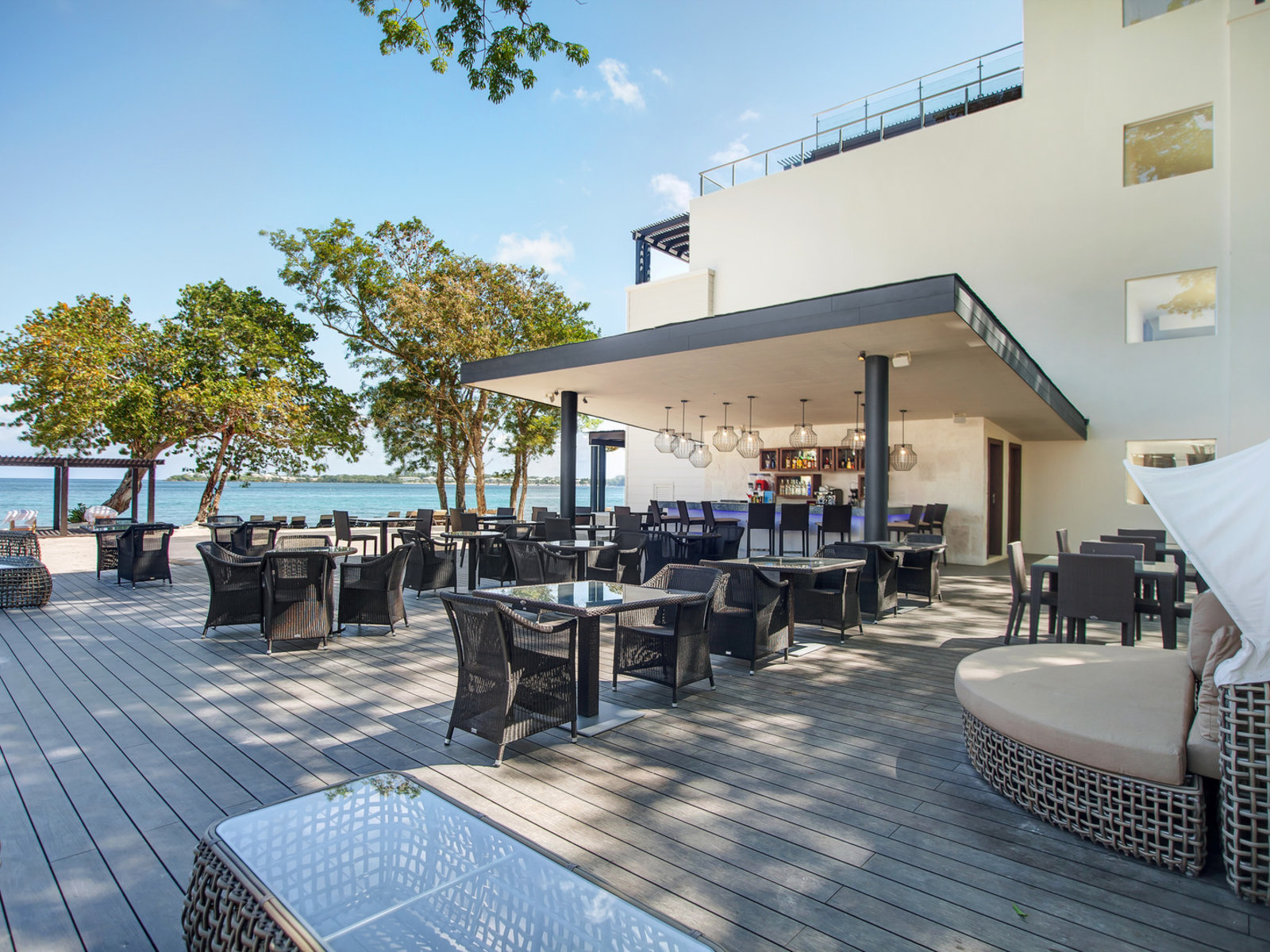 Exklusiv Diamond Club Beach Bar & Grill