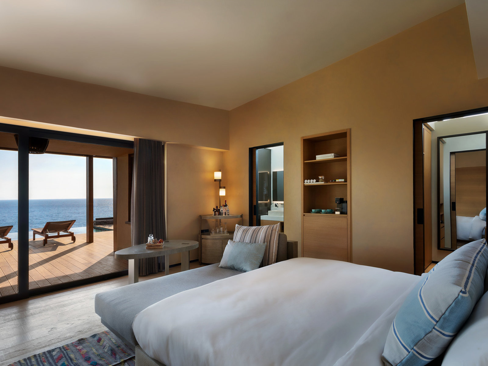 Wohnbeispiel Seaview Ridge Villa with pool