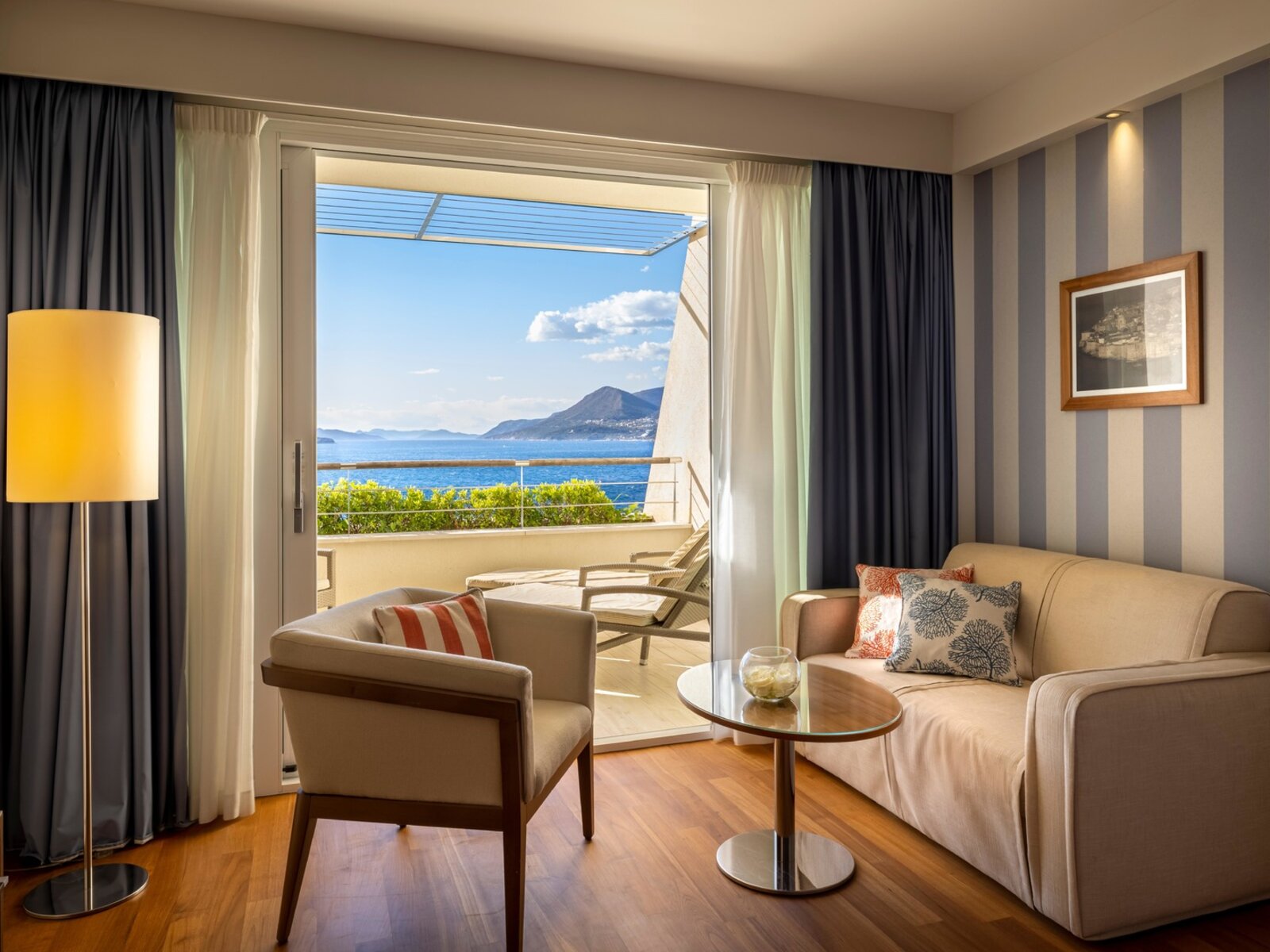Wohnbeispiel Room for 2+2 Seaview