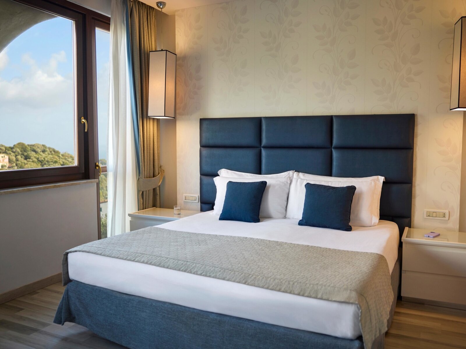 Wohnbeispiel Doppelzimmer (1 oder 2 Betten), Seitlich Meerblick