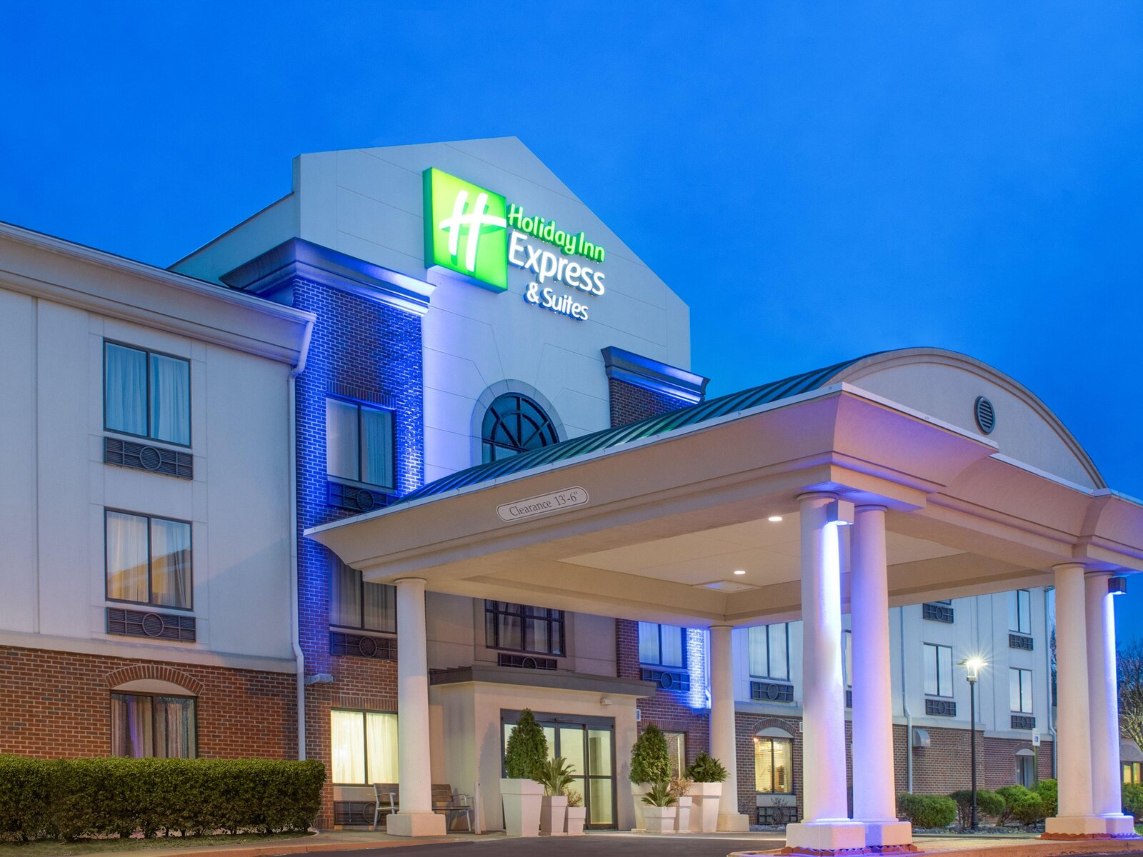 Hotel Holiday Inn Express Hotel & Suites Easton in Easton günstig